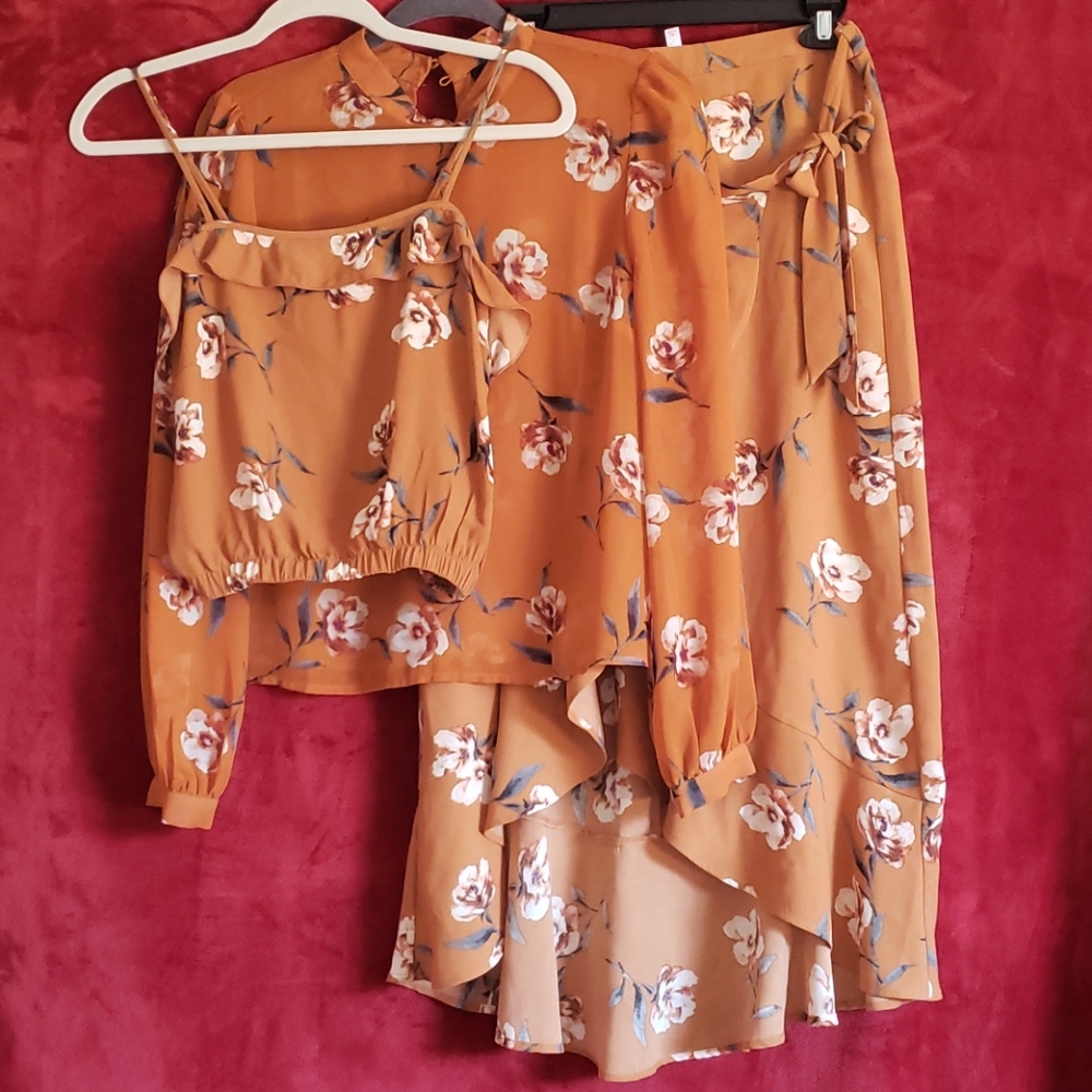 Xhilaration Floral Bundle